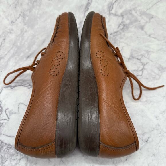 SAS, Granny core Shoes. Leather Uppers. Size 8Narrow. Excellent condition! - Picture 5 of 8